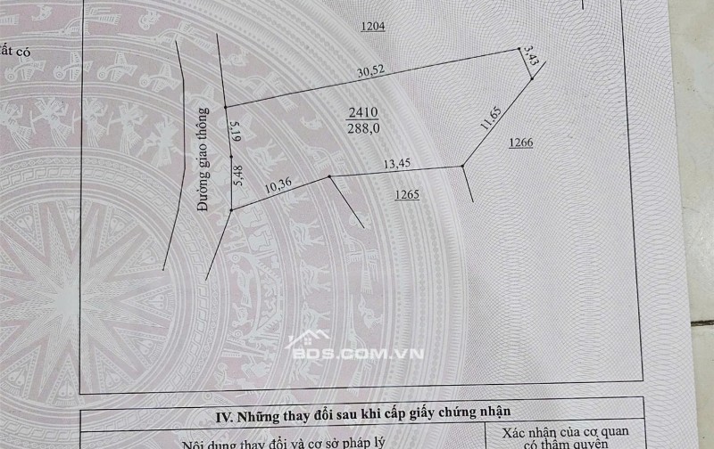 CỰC HIẾM: cần bán lô đất tại làn 2 trục lý nam đế ngay gần chơ phổ yên buôn bán tấp nập. Diện tích 288m mặt tiền hơn 10m mà giá có hơn 10tr/m